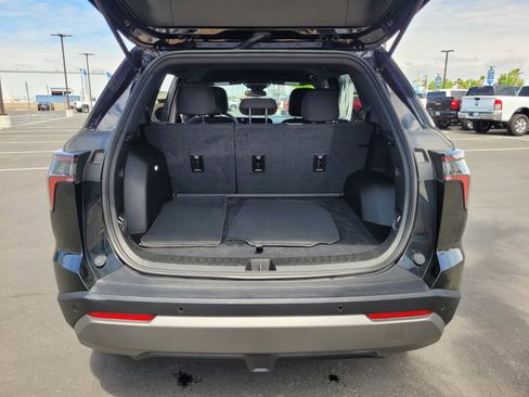 Used 2025 Chevrolet Equinox LT image 27