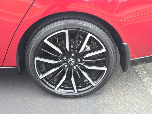 Used 2023 Honda Accord Touring image 34