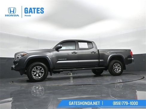 Used 2017 Toyota Tacoma SR5 image 48