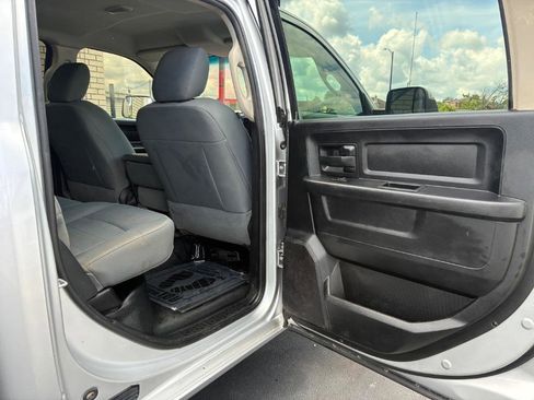 Used 2017 RAM 3500 Tradesman w/ Chrome Appearance Group AWD/4WD image 21