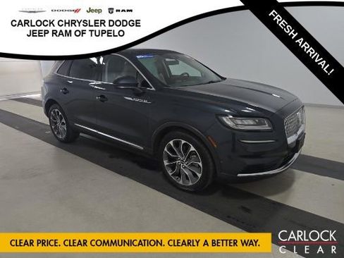 Used 2022 Lincoln Nautilus Reserve AWD/4WD image 3