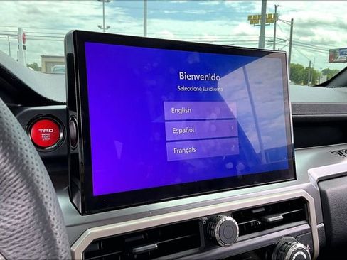 Used 2025 Toyota Tacoma TRD Off-Road image 22