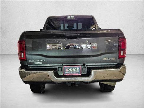 Used 2025 RAM 2500 Laramie AWD/4WD image 6