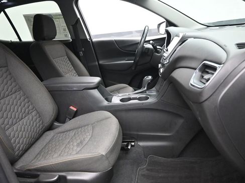 Used 2020 Chevrolet Equinox LT image 6
