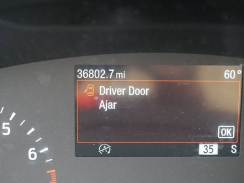 Used 2022 Ford Escape SE w/ SE Sport Appearance Package image 21