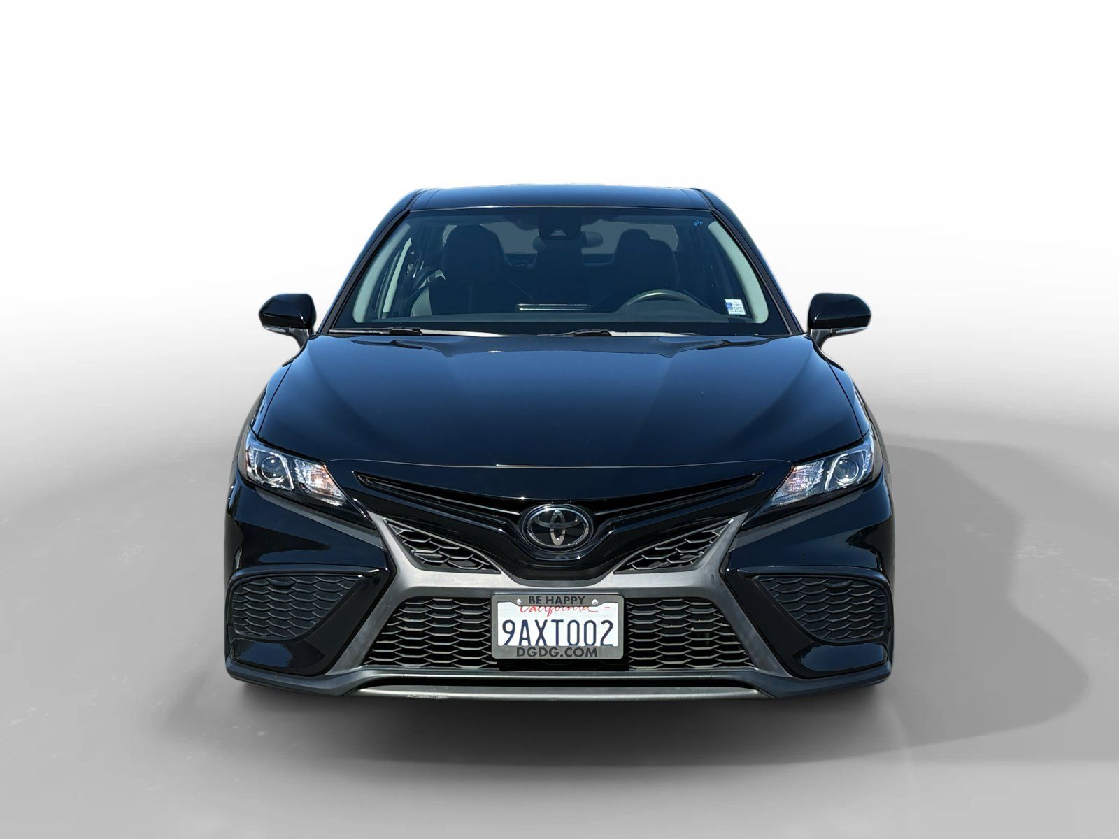 Used 2022 Toyota Camry SE FWD image 8