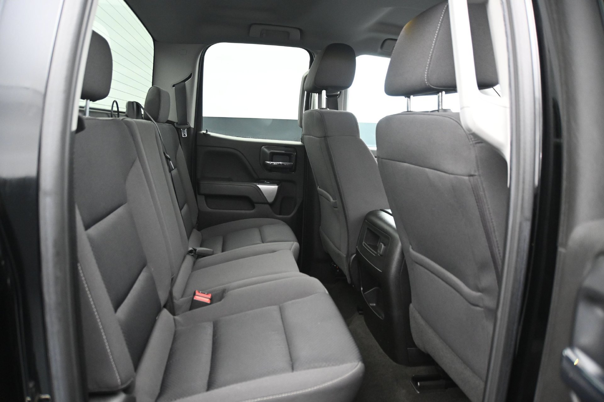 Used 2018 Chevrolet Silverado 1500 LT w/ Midnight Edition AWD/4WD image 14