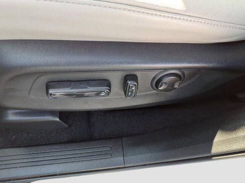 Used 2025 Honda CR-V EX-L image 17