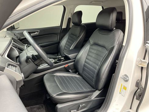 Used 2016 Ford Edge SEL w/ Equipment Group 201A AWD/4WD image 9