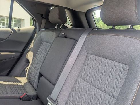 Used 2024 Chevrolet Equinox LT FWD image 27