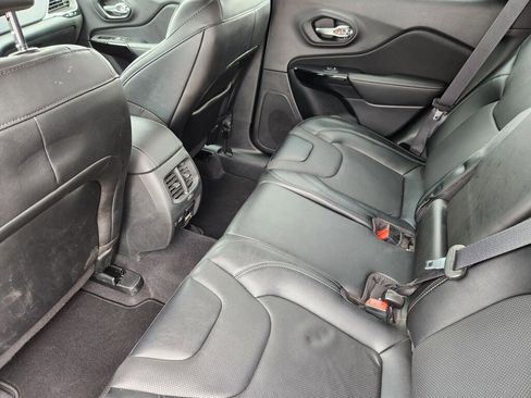 Certified 2023 Jeep Cherokee Altitude Lux image 9