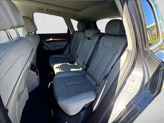 Used 2021 Audi Q5 2.0T Premium Plus AWD/4WD image 27