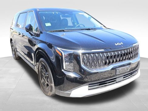 Used 2025 Kia Carnival FWD image 13