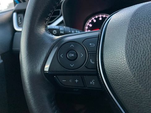 Used 2021 Toyota RAV4 XLE Premium FWD image 15