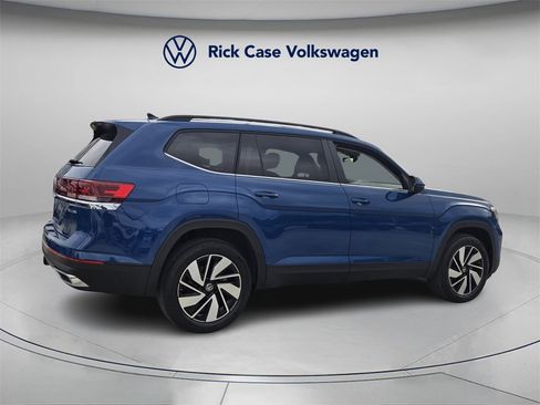 Certified 2025 Volkswagen Atlas SE image 7