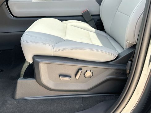 New 2026 Ford Expedition Active RWD image 14