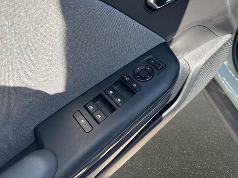 Used 2025 Kia K4 EX FWD image 16