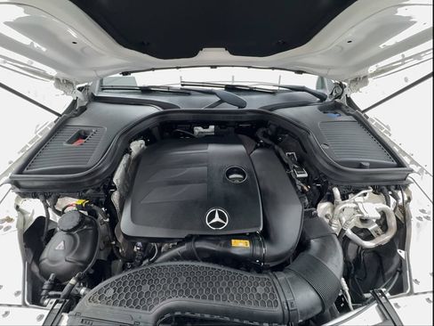 Used 2021 Mercedes-Benz GLC 300 image 18