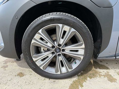 Used 2024 Subaru Solterra AWD/4WD image 10