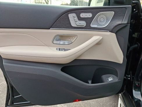 Used 2020 Mercedes-Benz GLS 450 4MATIC image 13