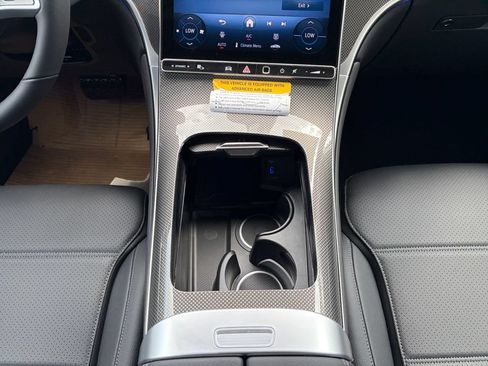 New 2026 Mercedes-Benz GLC 300 4MATIC image 12