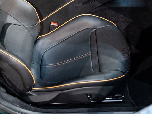 Certified 2022 Ferrari Roma image 37