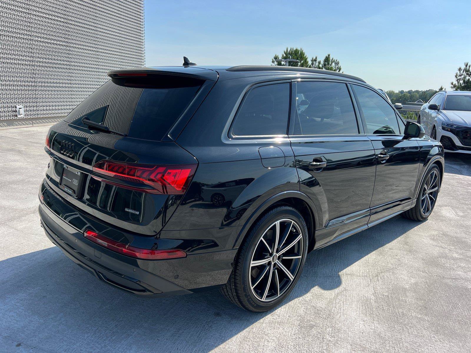 Used 2023 Audi Q7 3.0T Prestige w/ Prestige Package AWD/4WD image 5