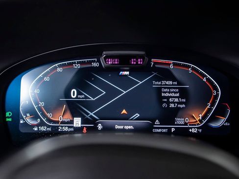 Used 2022 BMW 750i xDrive w/ Luxury Rear Seating Package image 28