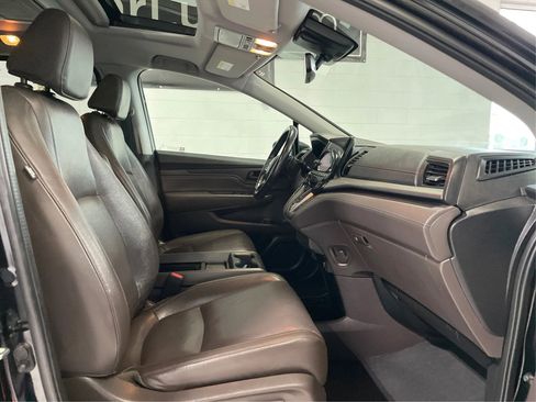 Used 2018 Honda Odyssey Touring image 15
