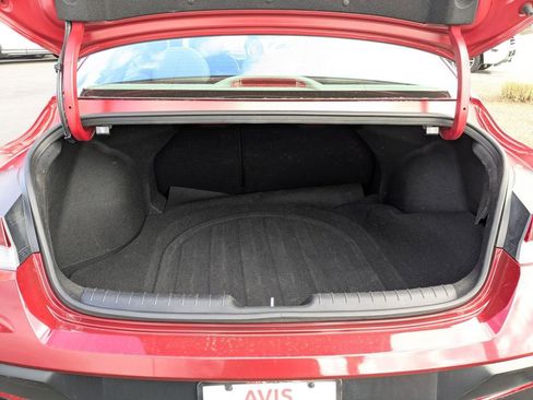 Used 2025 Hyundai Elantra SEL image 28