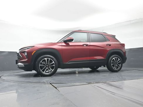 Used 2024 Chevrolet TrailBlazer LT image 27