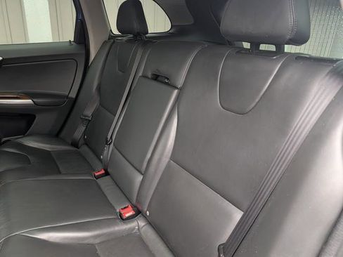 Used 2017 Volvo XC60 T6 Inscription w/ Preferred Option Package image 19