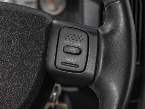 Used 2004 Dodge Ram 1500 Truck 2WD Regular Cab image 16