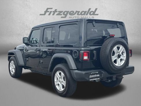 Used 2022 Jeep Wrangler Unlimited Sport w/ Sun And Sound Package AWD/4WD image 7