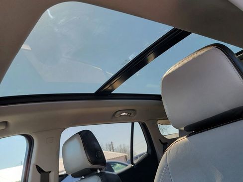 Used 2021 GMC Terrain SLT image 20