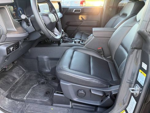 New 2025 Ford Bronco Badlands AWD/4WD image 23
