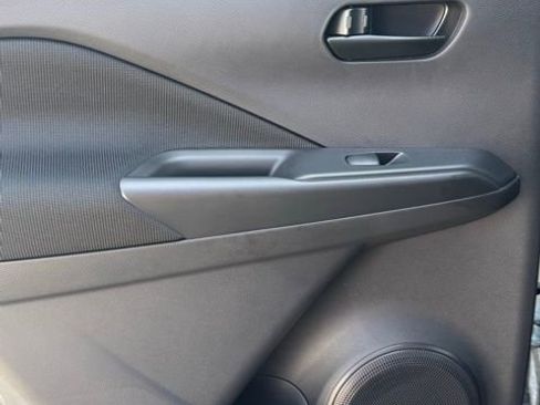 Certified 2025 Nissan Kicks Play S image 22