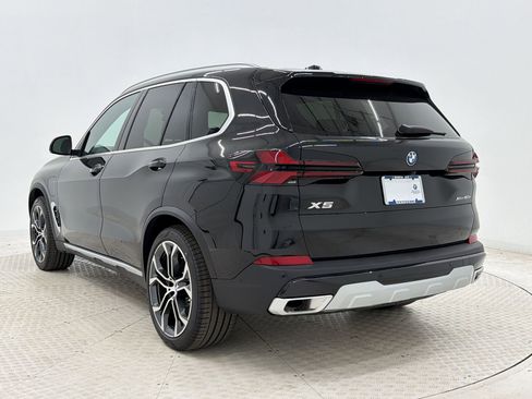 New 2026 BMW X5 xDrive50e AWD/4WD image 3