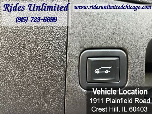 Used 2020 Cadillac XT4 Premium Luxury w/ Driver Awareness Package AWD/4WD image 33