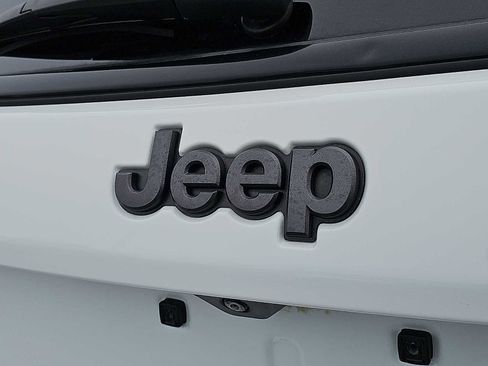 Used 2022 Jeep Compass Trailhawk w/ Sun and Sound Group image 30