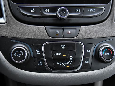 Used 2024 Chevrolet Malibu LS image 21