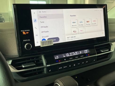 Used 2025 Toyota Sienna XLE w/ XLE Plus Package AWD/4WD image 24