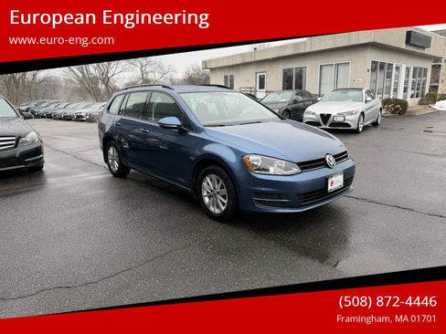 Used 2016 Volkswagen Golf S image 1