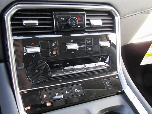 New 2026 Nissan Armada SV image 18