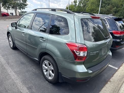 Used 2015 Subaru Forester 2.5i Premium w/ Popular Package #1 AWD/4WD image 9