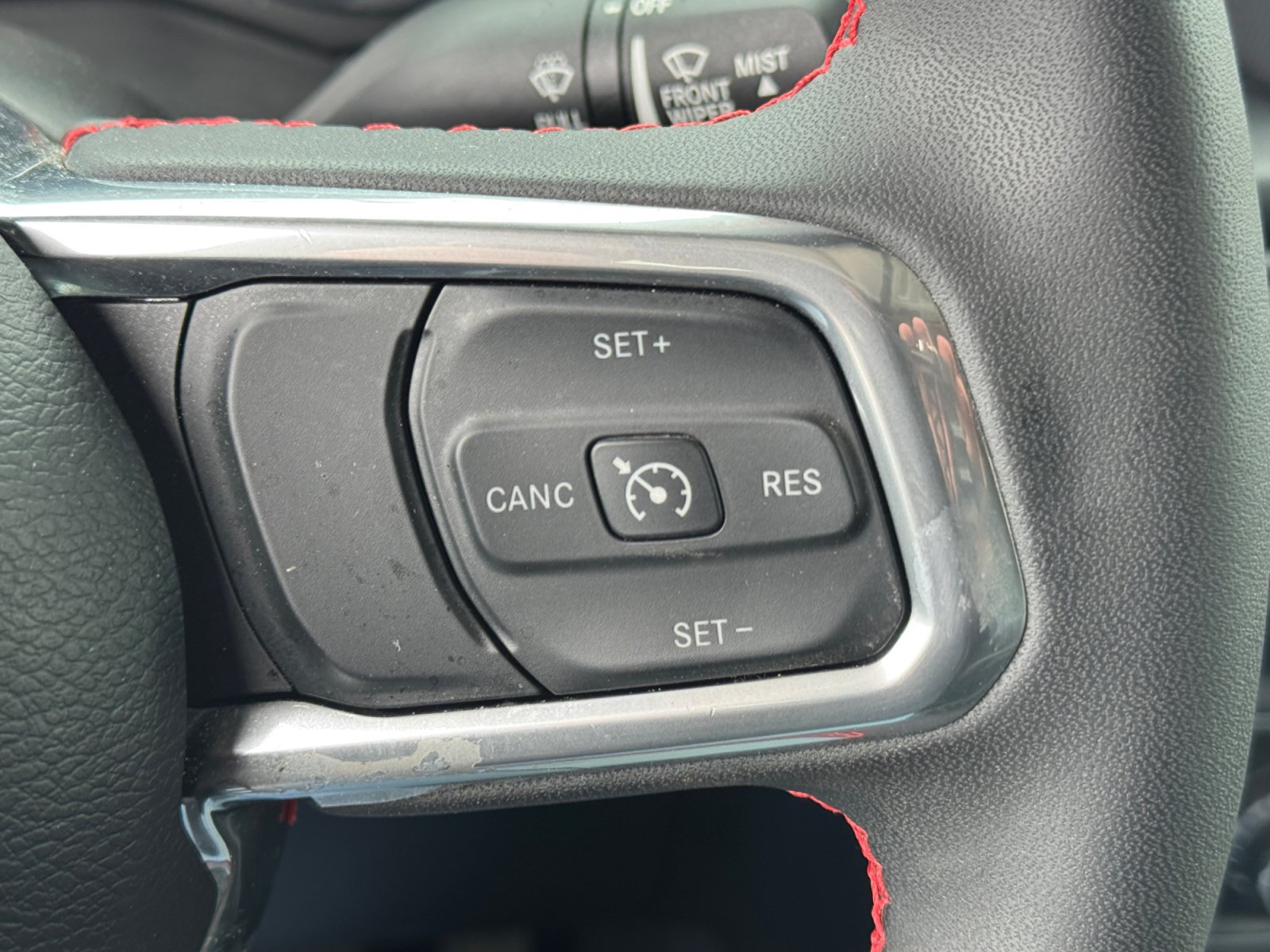 Used 2023 Jeep Gladiator Rubicon w/ Dual Top Group AWD/4WD image 22