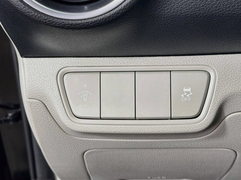 Used 2023 Kia Forte LXS FWD image 12