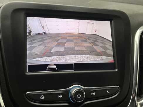 Certified 2023 Chevrolet Equinox LT w/ Driver Convenience Package image 5