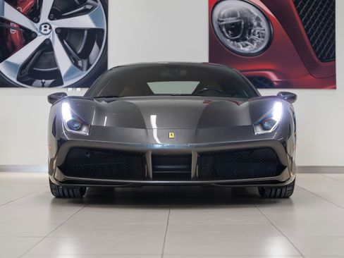 Used 2017 Ferrari 488 GTB image 42