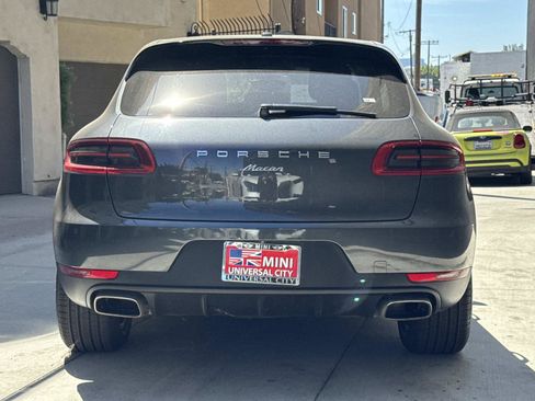 Used 2018 Porsche Macan AWD/4WD image 4